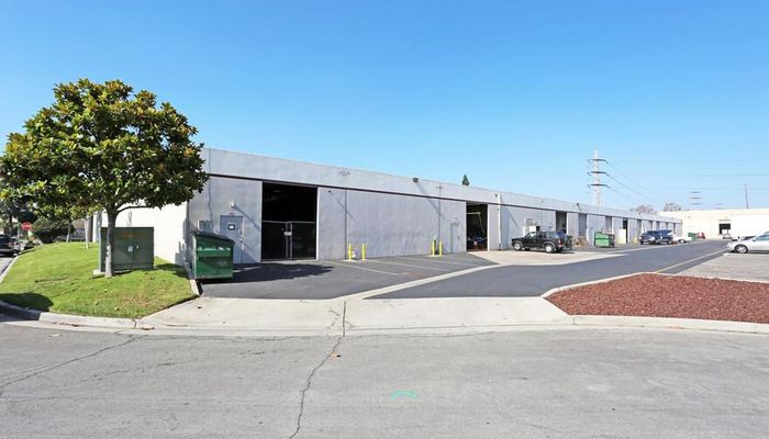Warehouse Space for Rent at 3401-3419 W MacArthur Blvd Santa Ana, CA 92704 - #6