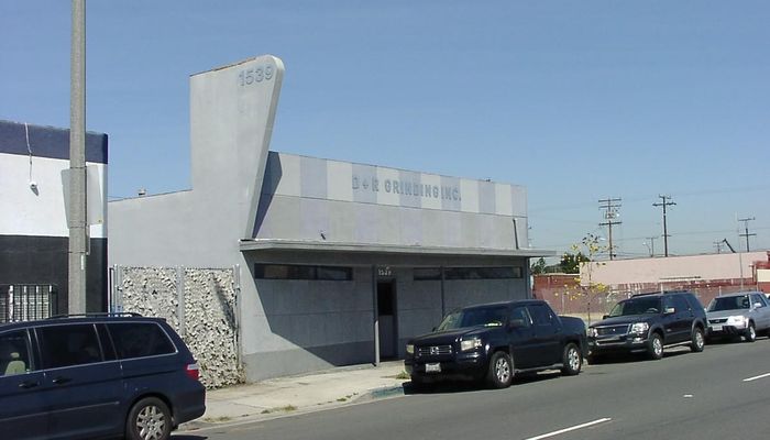 Warehouse Space for Rent at 1539 Santa Fe St Long Beach, CA 90813 - #9
