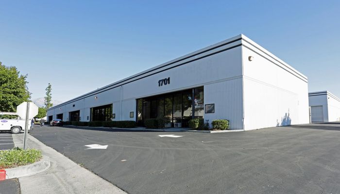 Warehouse Space for Rent at 1701 S Vineyard Ave Ontario, CA 91761 - #4