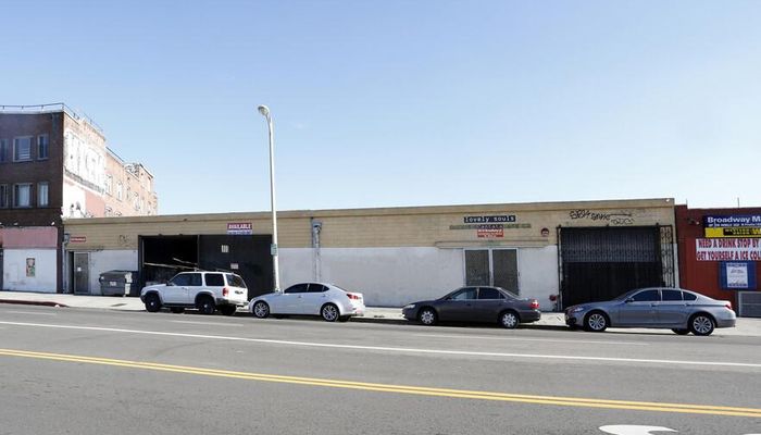 Warehouse Space for Rent at 4012-4016 Broadway Pl Los Angeles, CA 90037 - #3