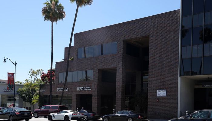 Office Space for Rent at 8900 Wilshire Blvd Beverly Hills, CA 90211 - #3