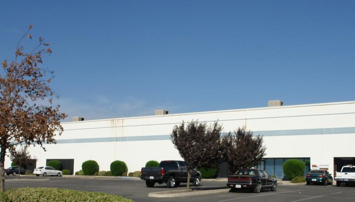 Warehouse Space for Rent at 8030 W Doe Ave Visalia, CA 93291 - #3