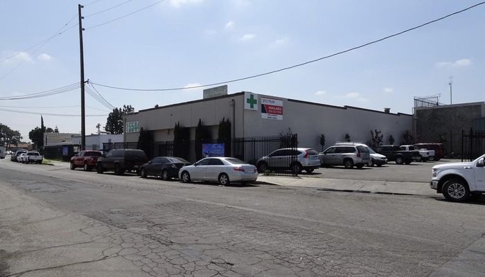 Warehouse Space for Rent at 15544 Cabrito Rd Van Nuys, CA 91406 - #2