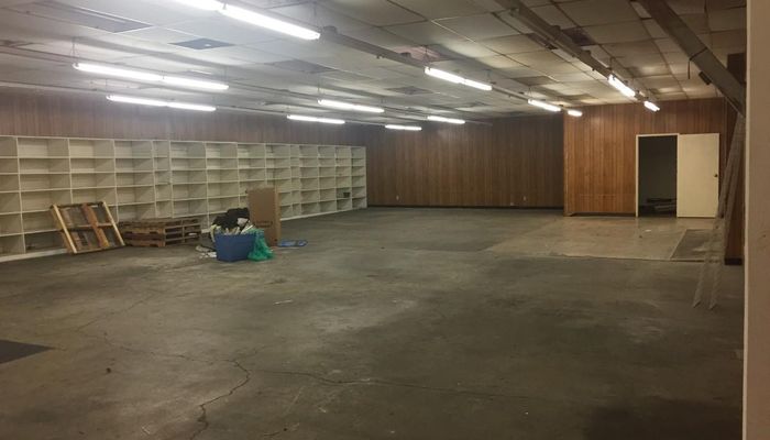 Warehouse Space for Rent at 2330 S Broadway Los Angeles, CA 90007 - #10