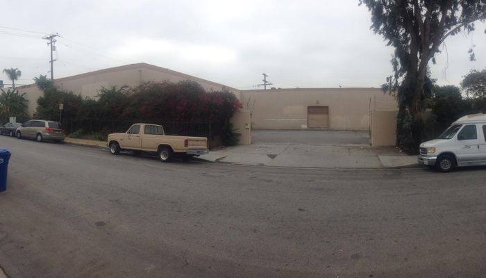 Warehouse Space for Rent at 926 Clela Ave Los Angeles, CA 90022 - #3