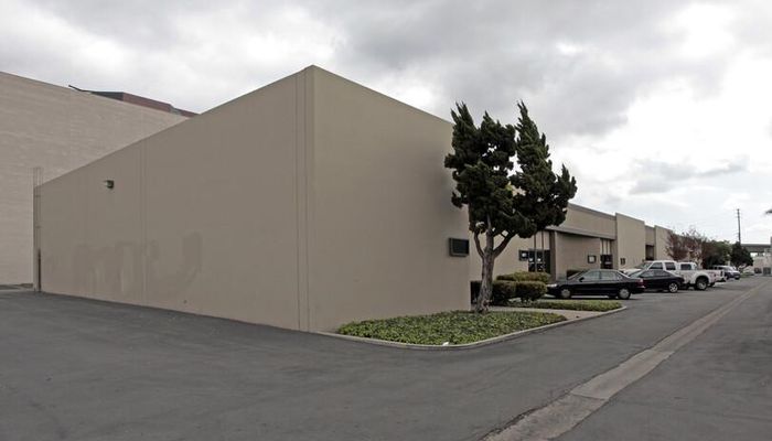 Warehouse Space for Rent at 3801-3815 S Main St Santa Ana, CA 92707 - #1