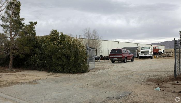 Warehouse Space for Rent at 13577 Manhasset Apple Valley, CA 92308 - #5