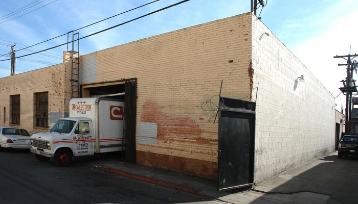 Warehouse Space for Sale at 4901-4905 S Santa Fe Ave Los Angeles, CA 90058 - #4