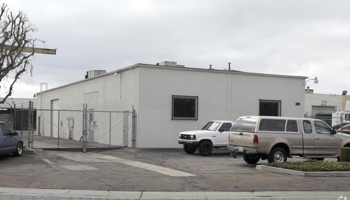 Warehouse Space for Rent at 3100-3120 W Central Ave Santa Ana, CA 92704 - #2