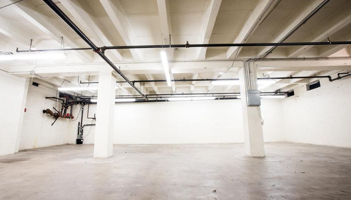 Warehouse Space for Rent at 718 Gladys Ave Los Angeles, CA 90021 - #6
