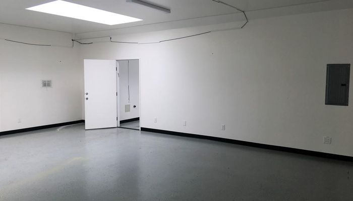 Warehouse Space for Rent at 891-897 Barron Ave Redwood City, CA 94063 - #7