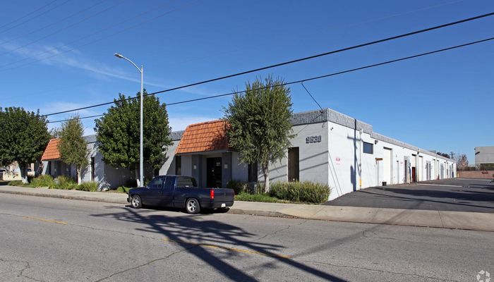 Warehouse Space for Rent at 9530-9540 Owensmouth Ave Chatsworth, CA 91311 - #1