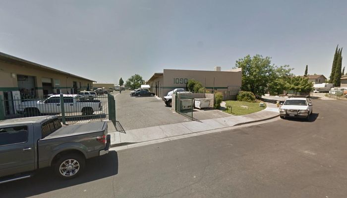 Warehouse Space for Rent at 1090-1100 Cole Ave Clovis, CA 93612 - #4