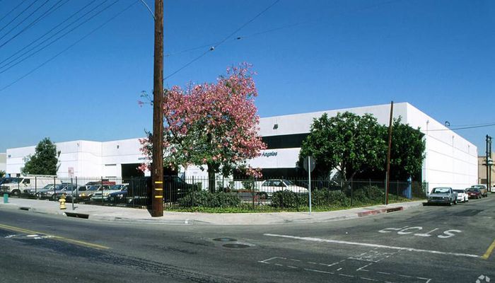 Warehouse Space for Rent at 5080 S Alameda St Vernon, CA 90058 - #2
