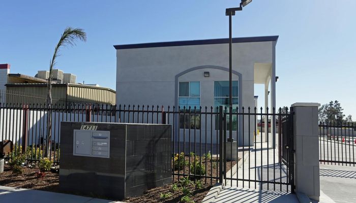Warehouse Space for Rent at 14711 Valley Blvd Fontana, CA 92335 - #2