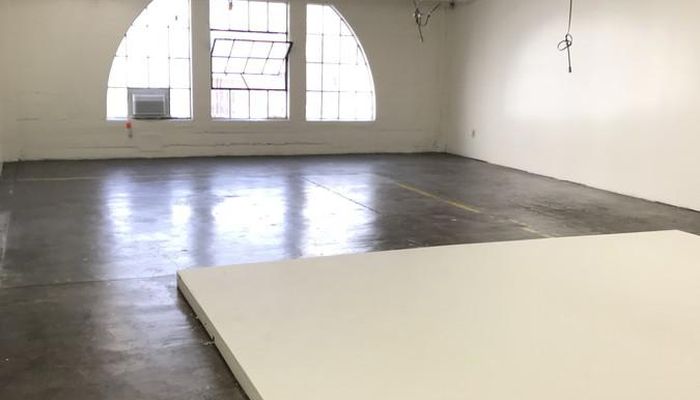 Warehouse Space for Rent at 840 Santee St Los Angeles, CA 90014 - #14
