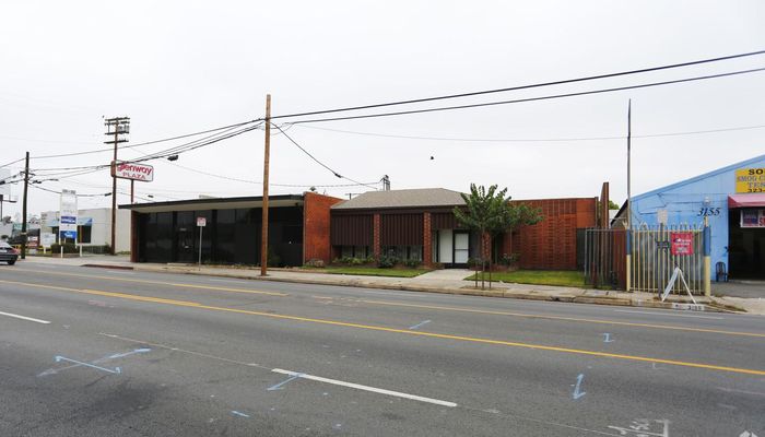 Warehouse Space for Rent at 3221-3233 N San Fernando Rd Los Angeles, CA 90065 - #9