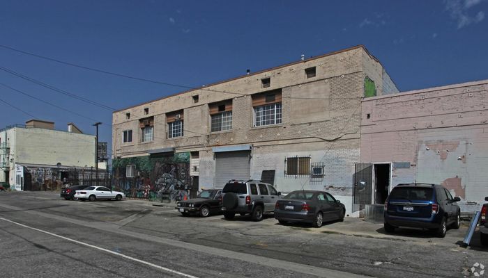 Warehouse Space for Rent at 2423-2425 Hunter St Los Angeles, CA 90021 - #4