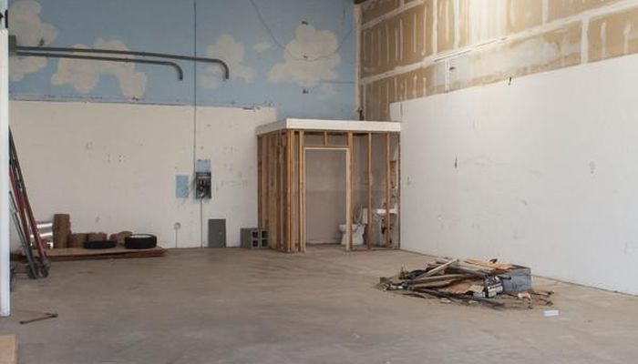Warehouse Space for Rent at 13470 Manhasset Rd Apple Valley, CA 92308 - #17