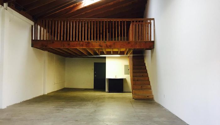 Warehouse Space for Rent at 4423 W Jefferson Blvd Los Angeles, CA 90016 - #4