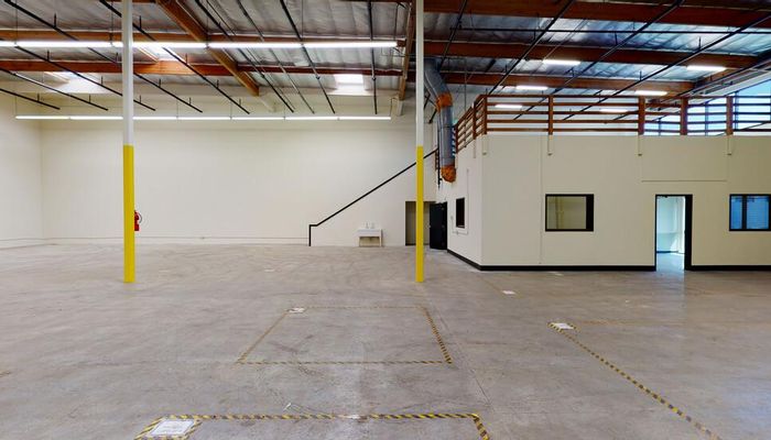 Warehouse Space for Rent at 7617-7621 Somerset Blvd Paramount, CA 90723 - #16