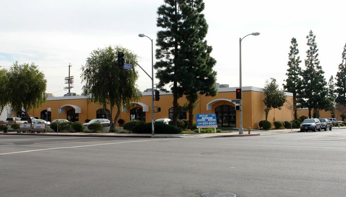 Warehouse Space for Rent at 21122 Nordhoff St Chatsworth, CA 91311 - #6