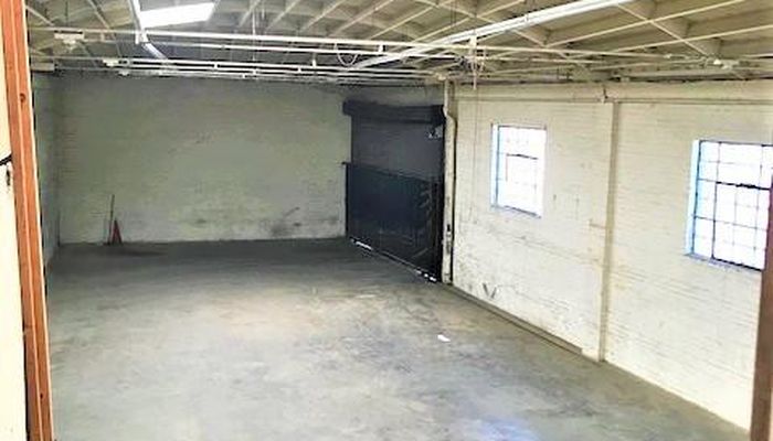 Warehouse Space for Rent at 900-934 S San Pedro St Los Angeles, CA 90015 - #23
