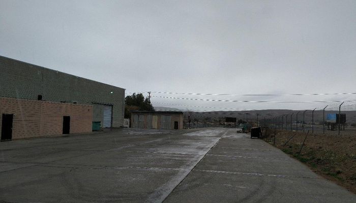 Warehouse Space for Rent at 2374 E Main St Barstow, CA 92311 - #7