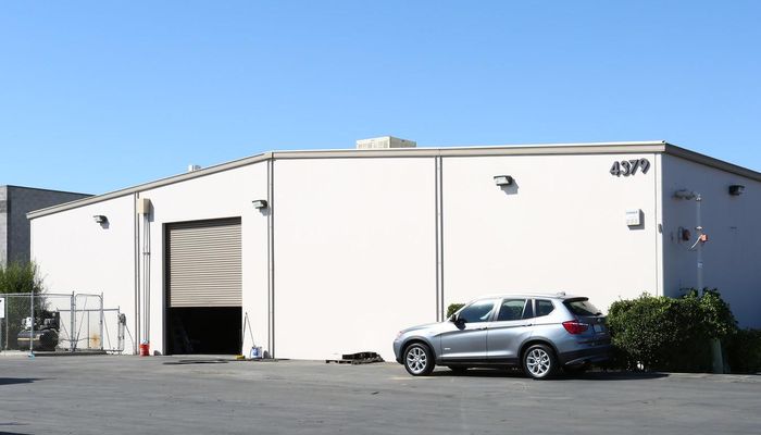 Warehouse Space for Rent at 4377-4379 N Brawley Ave Fresno, CA 93722 - #9