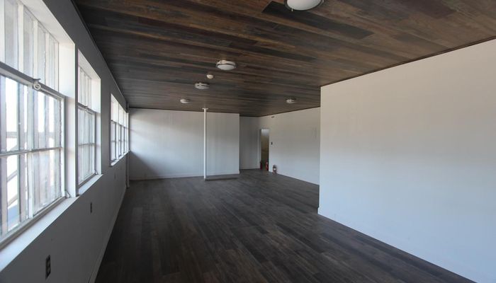 Warehouse Space for Rent at 2310 Long Beach Blvd Long Beach, CA 90806 - #40