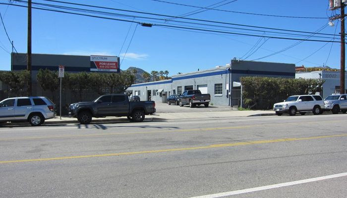 Warehouse Space for Rent at 10035-10039 Canoga Ave Chatsworth, CA 91311 - #2