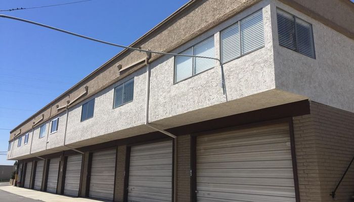 Warehouse Space for Rent at 1600-1656 E Burnett St Signal Hill, CA 90755 - #2