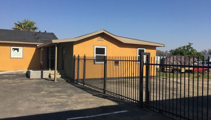 Warehouse Space for Rent at 17921 Valley Blvd Bloomington, CA 92316 - #15