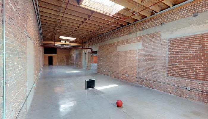 Warehouse Space for Rent at 1914 Raymond Ave Los Angeles, CA 90007 - #15