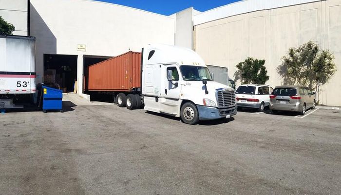 Warehouse Space for Rent at 702 S Glasgow Ave Inglewood, CA 90301 - #2
