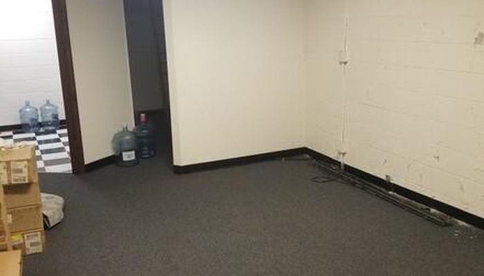 Warehouse Space for Rent at 166 S Victory Blvd Burbank, CA 91502 - #5