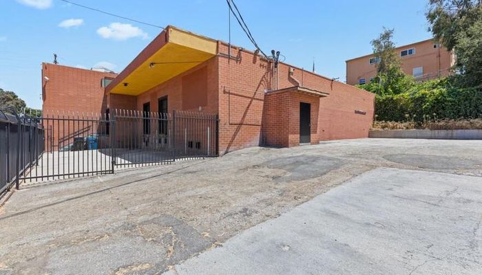 Warehouse Space for Rent at 410-420 E Beach Ave Inglewood, CA 90302 - #33