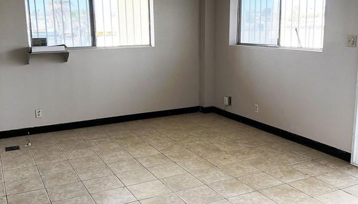 Warehouse Space for Rent at 14749 Hesperia Rd Victorville, CA 92395 - #10
