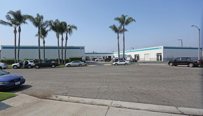 Warehouse Space for Rent at 2950 W Central Ave Santa Ana, CA 92704 - #1