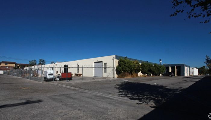 Warehouse Space for Rent at 8411-8421 Canoga Ave Canoga Park, CA 91304 - #4