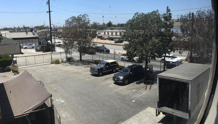 Warehouse Space for Rent at 5801 S Alameda St Los Angeles, CA 90001 - #7