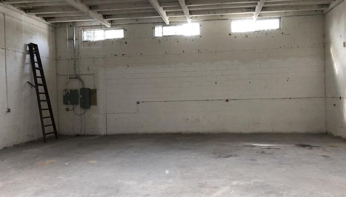 Warehouse Space for Rent at 6641 Sarnia Ave Long Beach, CA 90805 - #4