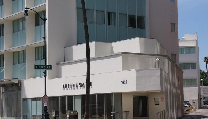 Office Space for Rent at 9735 Wilshire Blvd Beverly Hills, CA 90212 - #4