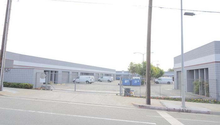 Warehouse Space for Rent at 6850 Vineland Ave North Hollywood, CA 91605 - #4