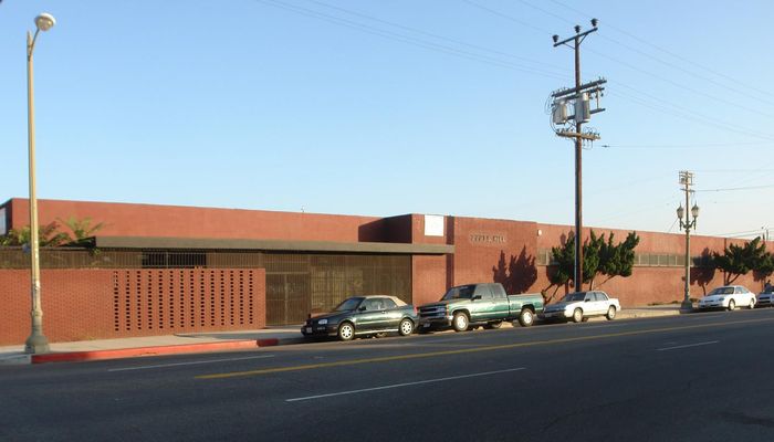 Warehouse Space for Sale at 3221 S Hill St Los Angeles, CA 90007 - #12