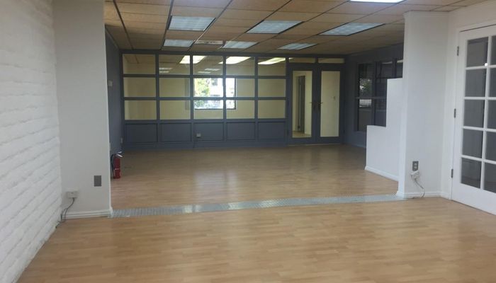 Warehouse Space for Rent at 7848 San Fernando Rd Sun Valley, CA 91352 - #10