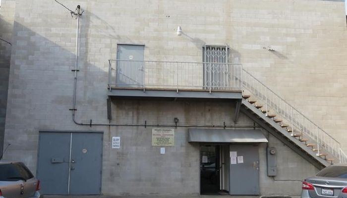 Warehouse Space for Rent at 758 S San Pedro St Los Angeles, CA 90014 - #9
