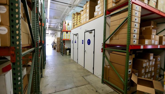 Warehouse Space for Rent at 1920-1928 Hancock St San Diego, CA 92110 - #4