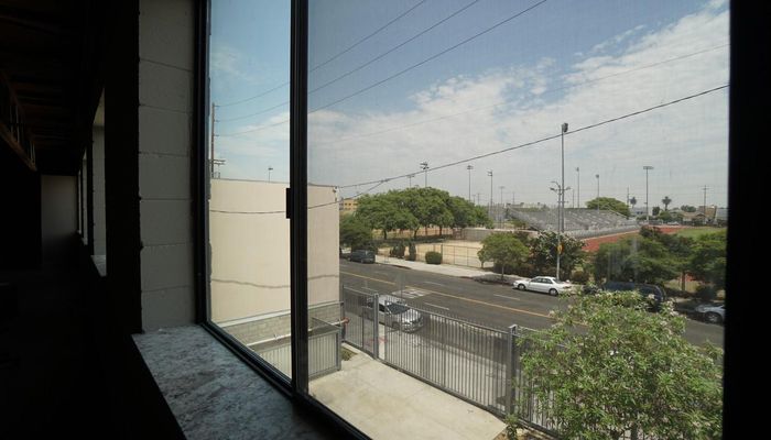 Warehouse Space for Rent at 2139 S Los Angeles St Los Angeles, CA 90011 - #30