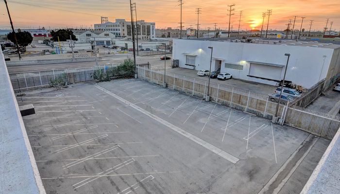 Warehouse Space for Rent at 2444 Porter St Los Angeles, CA 90021 - #138